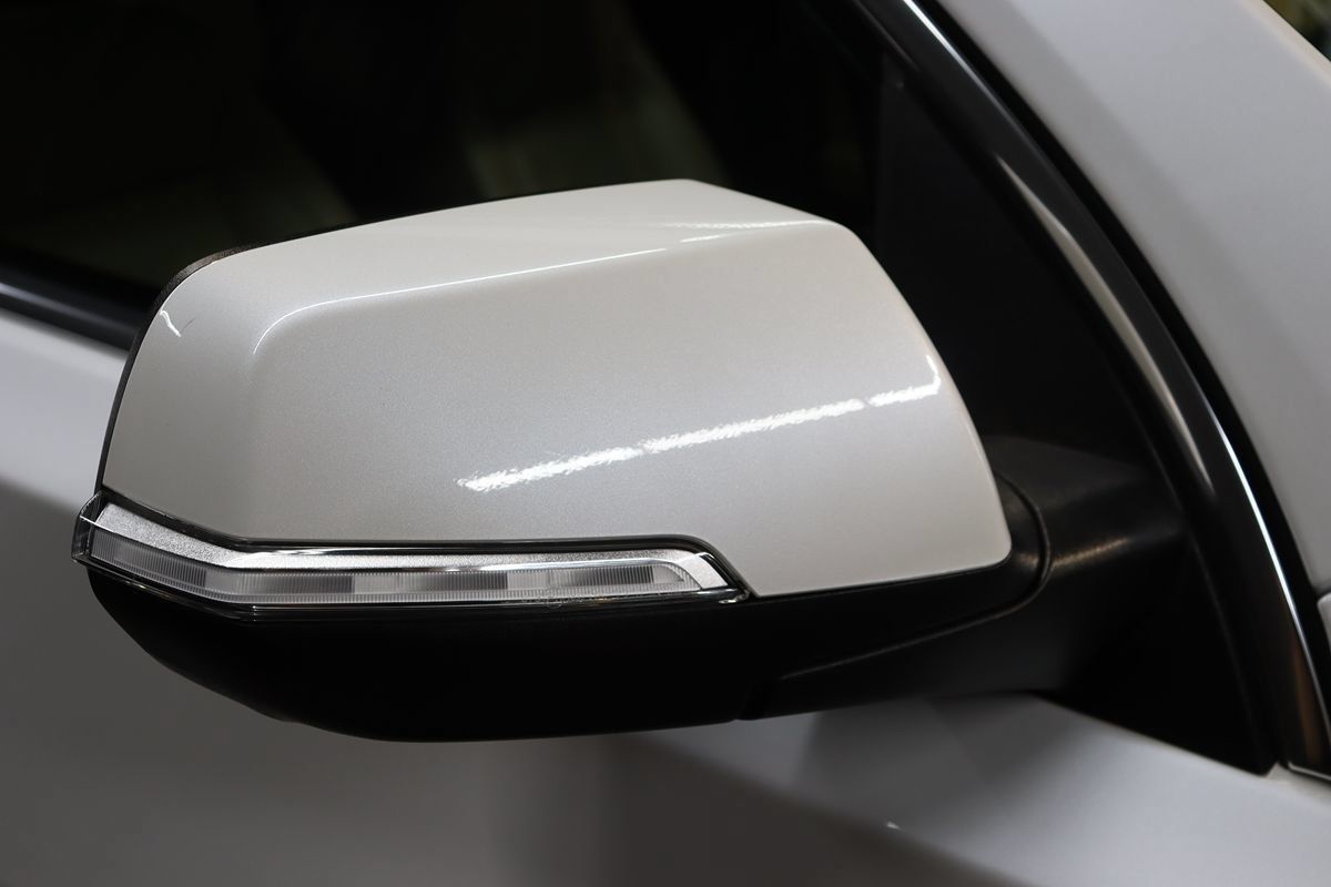 Used 2023 Chevrolet Traverse Premier FWD image 8