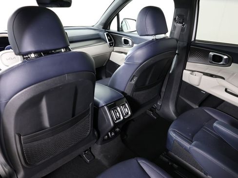 Used 2023 Kia Sorento SX Prestige AWD/4WD image 53