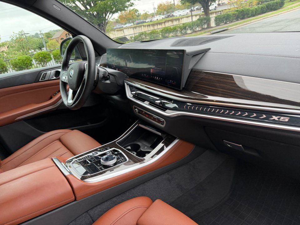 Used 2024 BMW X5 xDrive40i w/ Executive Package AWD/4WD image 28