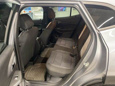 Used 2024 Chevrolet Trax LS w/ Driver Confidence Package FWD image 20