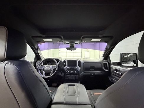Used 2022 GMC Sierra 2500 AT4 w/ AT4 Premium Plus Package AWD/4WD image 28