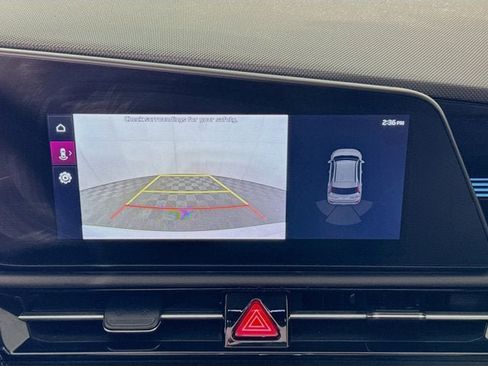 Certified 2023 Kia Niro EX Touring image 14