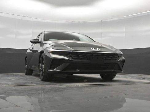New 2026 Hyundai Elantra Sport FWD image 34
