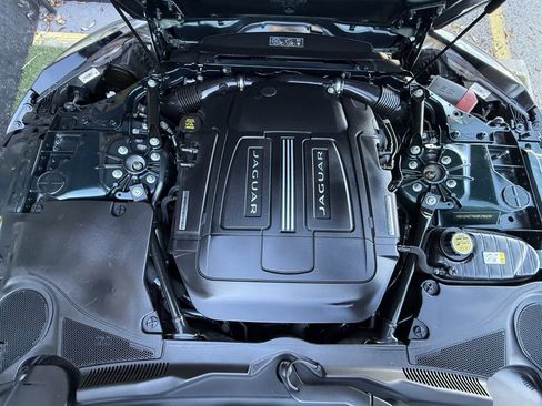 Used 2016 Jaguar F-TYPE Convertible image 38