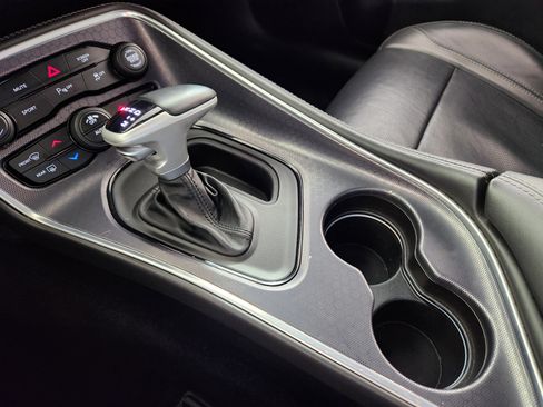 Used 2017 Dodge Challenger SXT Plus image 25