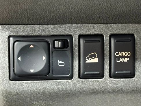 Used 2016 Nissan Frontier SV image 28