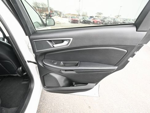 Certified 2024 Ford Edge SEL w/ Convenience Package image 30