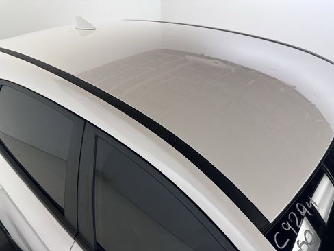 Used 2022 Hyundai Kona SE image 21