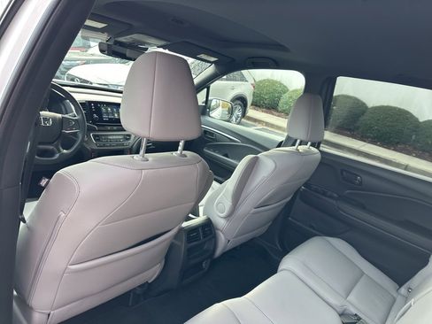 Certified 2023 Honda Passport EX-L image 12