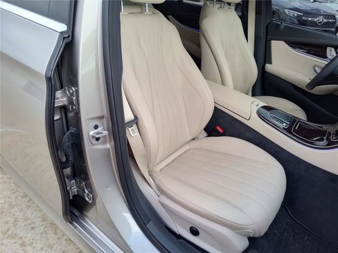 Certified 2022 Mercedes-Benz E 450 4MATIC Sedan image 21