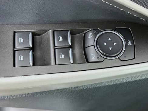 Used 2024 Ford Explorer XLT w/ Equipment Group 202A image 15