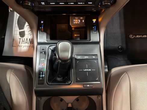Used 2023 Lexus GX 460 Premium w/ Premium Package image 38