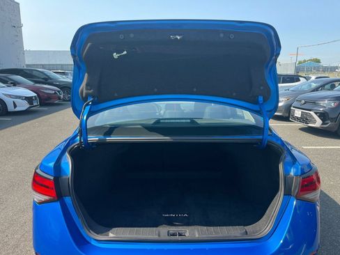 Used 2025 Nissan Sentra SV FWD image 30