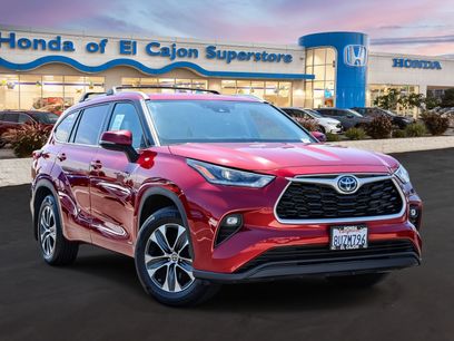 Used 2021 Toyota Highlander XLE