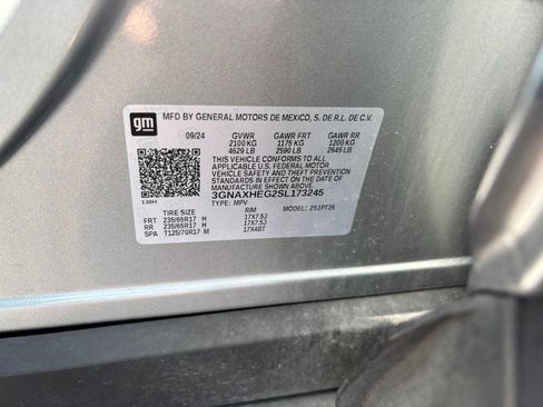 Used 2025 Chevrolet Equinox LT w/ Convenience Package II FWD image 18