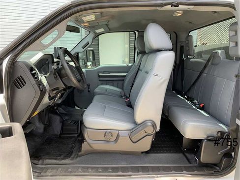 Used 2016 Ford F550 4x4 SuperCab Super Duty image 30