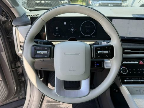 Used 2025 Hyundai Santa Fe Calligraphy FWD image 5