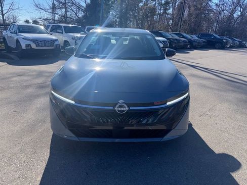 New 2026 Nissan Sentra SR w/ SR Premium Package FWD image 9