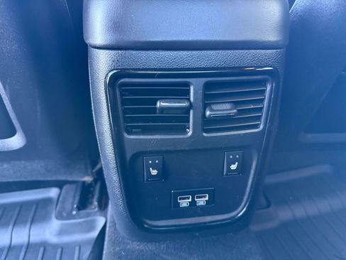 Used 2016 Dodge Charger R/T w/ Plus Group image 29