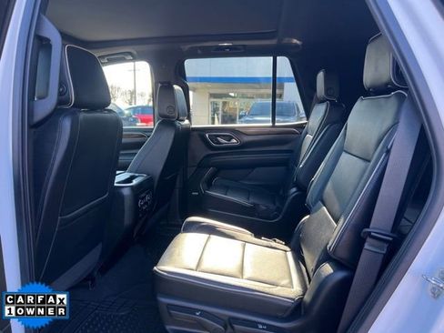 Used 2021 Chevrolet Tahoe Premier w/ Premium Package image 13