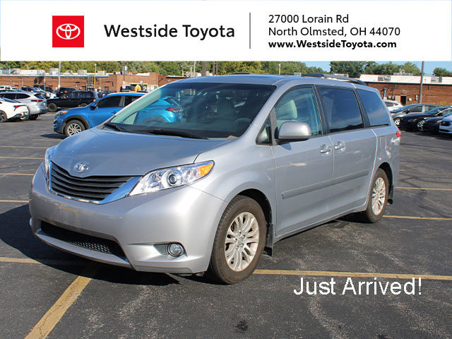 Used 2012 Toyota Sienna XLE FWD image 1