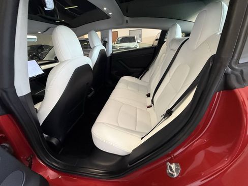 Used 2022 Tesla Model 3 Long Range AWD/4WD image 22