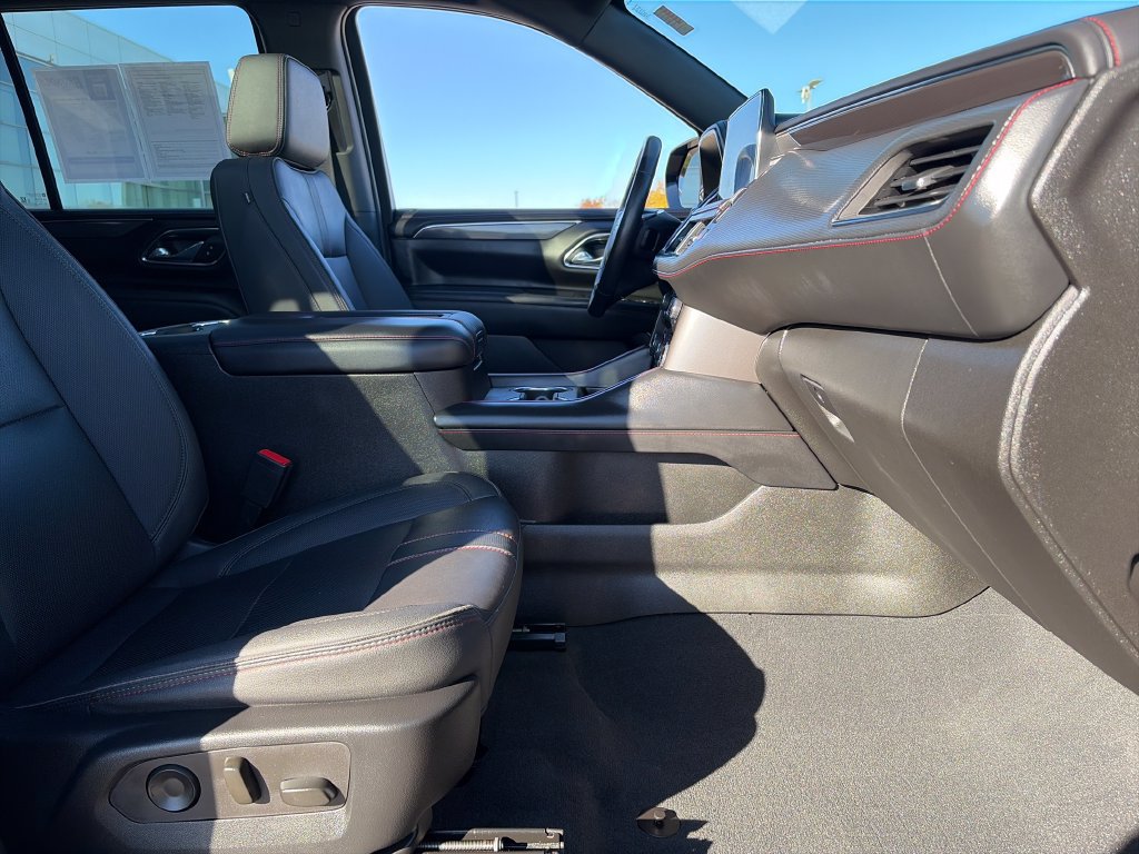 Used 2023 Chevrolet Tahoe RST AWD/4WD image 11