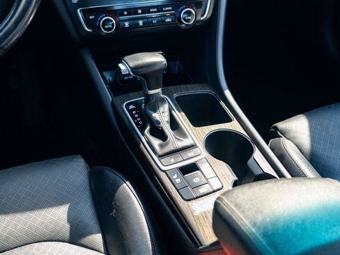 Used 2019 Kia Optima EX w/ EX Premium Package image 25