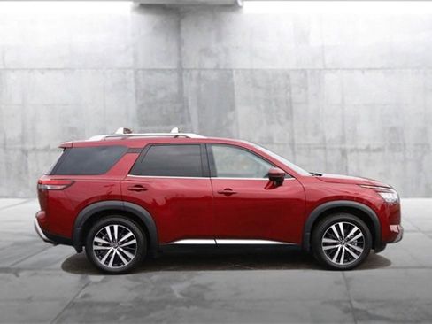 Certified 2024 Nissan Pathfinder Platinum w/ Cargo Package image 5