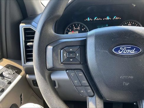 Used 2018 Ford F150 XLT AWD/4WD image 18