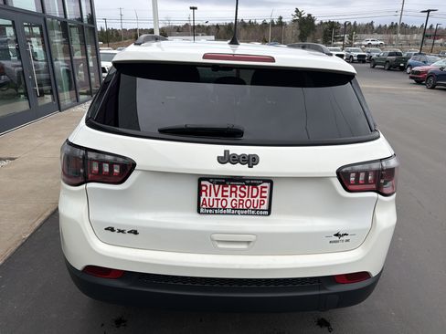 Used 2021 Jeep Compass Latitude AWD/4WD image 8