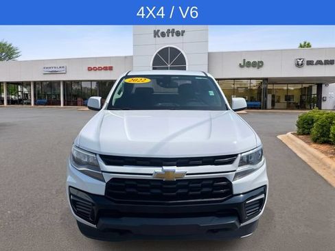 Used 2022 Chevrolet Colorado LT w/ Safety Package AWD/4WD image 3