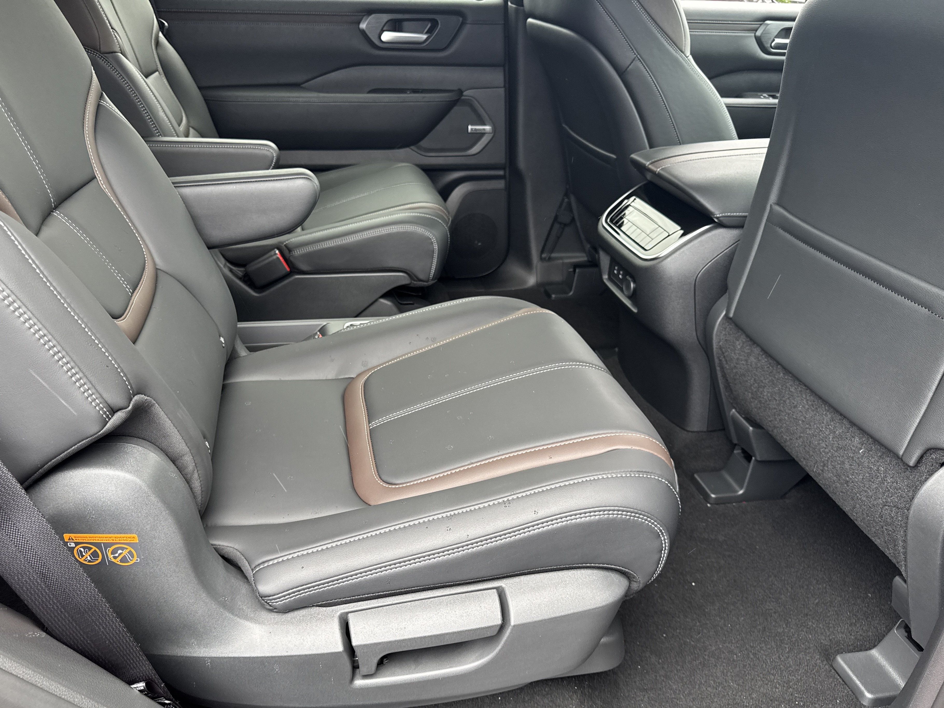 New 2026 Nissan Armada SL w/ Captain's Chari Seat Package AWD/4WD image 24