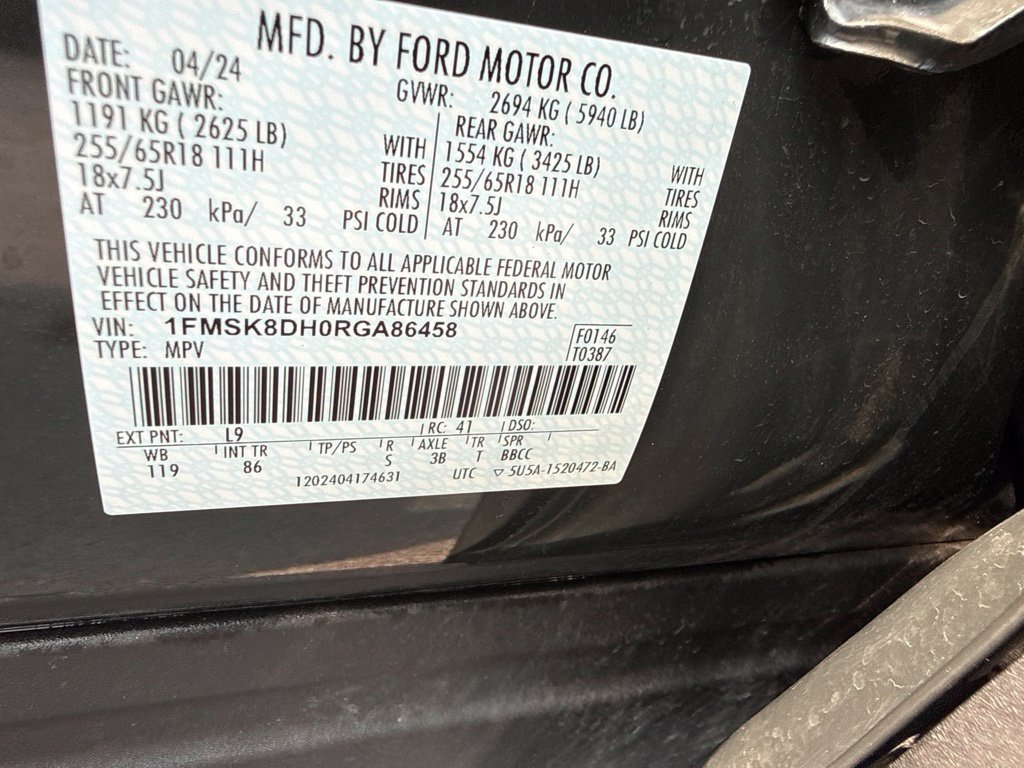 Used 2024 Ford Explorer XLT AWD/4WD image 10