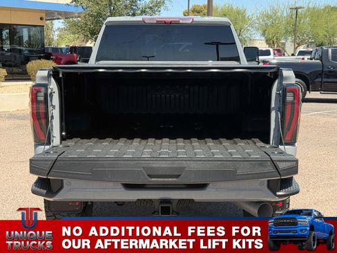 Used 2024 GMC Sierra 3500 AT4 AWD/4WD image 10
