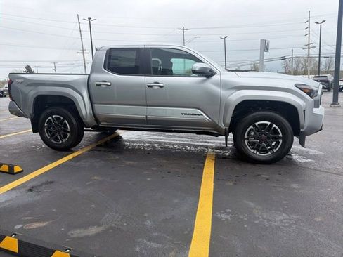 New 2026 Toyota Tacoma TRD Sport AWD/4WD image 7