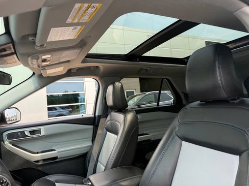 Certified 2024 Ford Explorer XLT w/ Equipment Group 202A AWD/4WD image 24