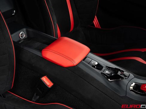 Used 2023 Lamborghini Huracan STO RWD image 39