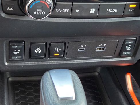 Used 2022 Nissan Frontier PRO-4X image 22