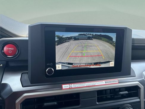 Certified 2026 Toyota Tacoma TRD Sport AWD/4WD image 17