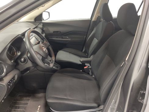 Used 2024 Nissan Kicks S FWD image 17