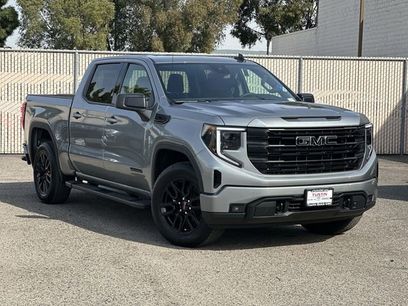 New 2026 GMC Sierra 1500 Elevation w/ LPO, Elevation Black Package
