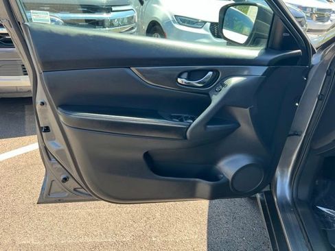 Used 2016 Nissan Rogue SL w/ SL Premium Package AWD/4WD image 4