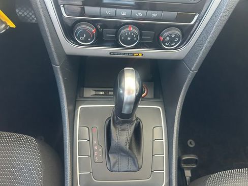 Used 2018 Volkswagen Passat 2.0T S w/ Driver Assistance Package image 15
