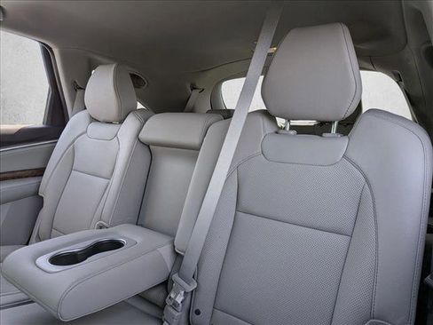 Certified 2019 Acura MDX Sport Hybrid w/ Technology Pkg AWD/4WD image 16