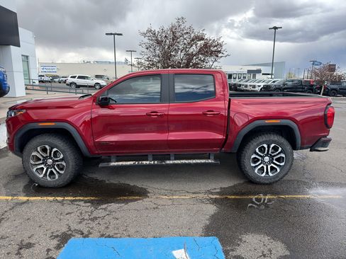 Used 2024 GMC Canyon AT4 w/ AT4 Premium Package AWD/4WD image 3