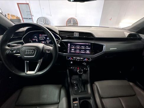 Used 2020 Audi Q3 2.0T Premium Plus w/ Premium Plus Package AWD/4WD image 16