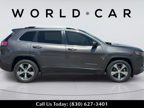 Used 2019 Jeep Cherokee Limited FWD image 4