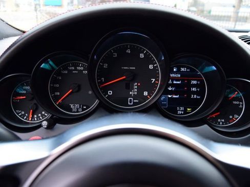 Used 2016 Porsche Cayenne image 14