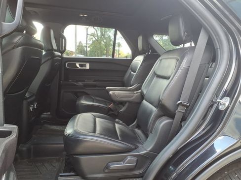 Used 2020 Ford Explorer XLT w/ Equipment Group 202A AWD/4WD image 25